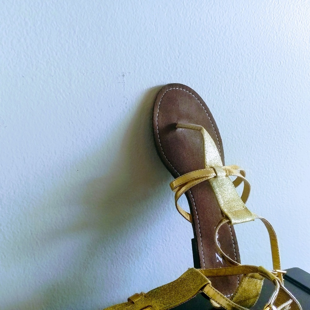 Gold sandals 👡 - Picture 5 of 5